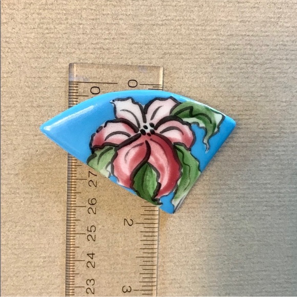 Hand Crafted Pin⭐️5/$25⭐️ - Picture 5 of 5